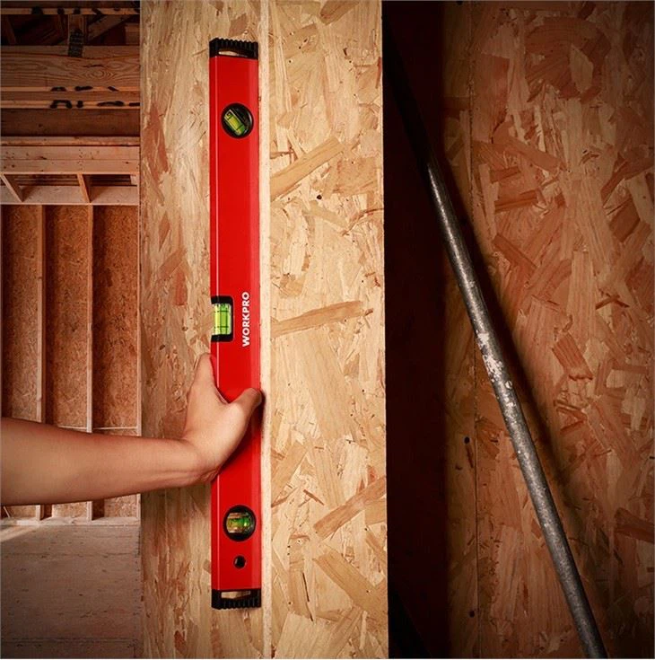 BOX LEVEL distributor